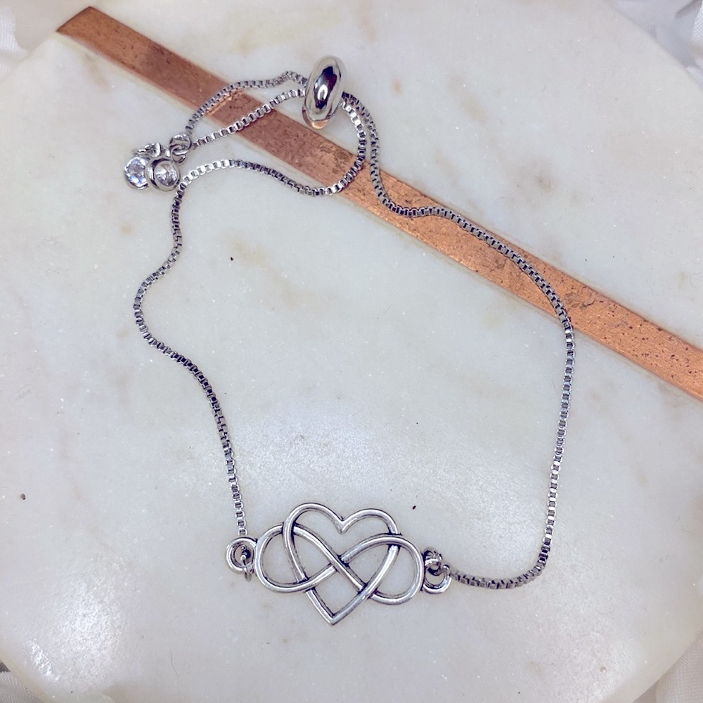 Silver infinity heart adjustable bracelet NWT